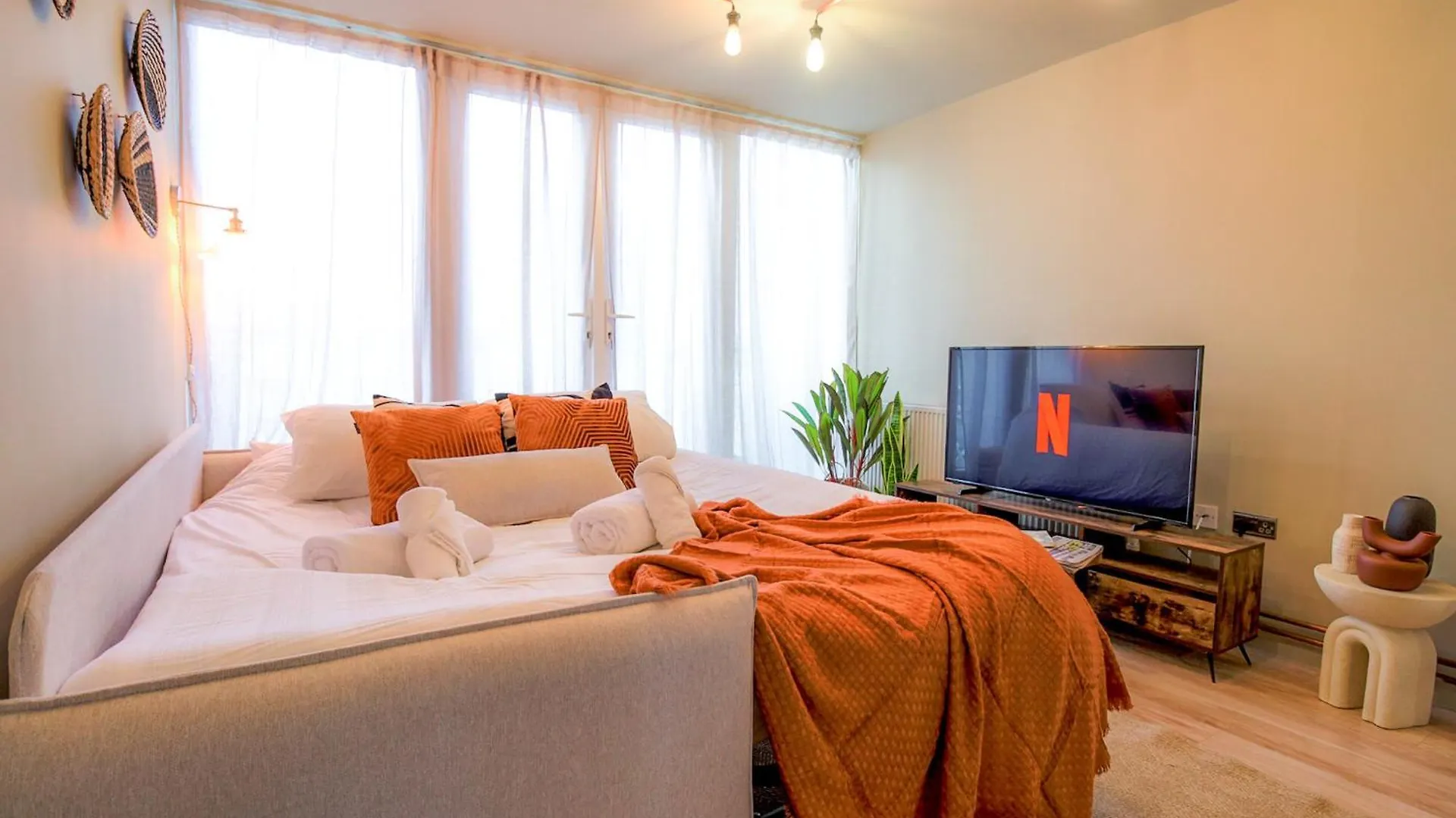 2 Bedrooms London Apartment Close To Limehouse Station United Kingdom